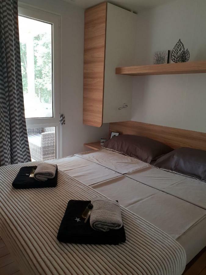 Mobile Home Starfish IV Camp Biograd Biograd Na Moru Eksteriør bilde